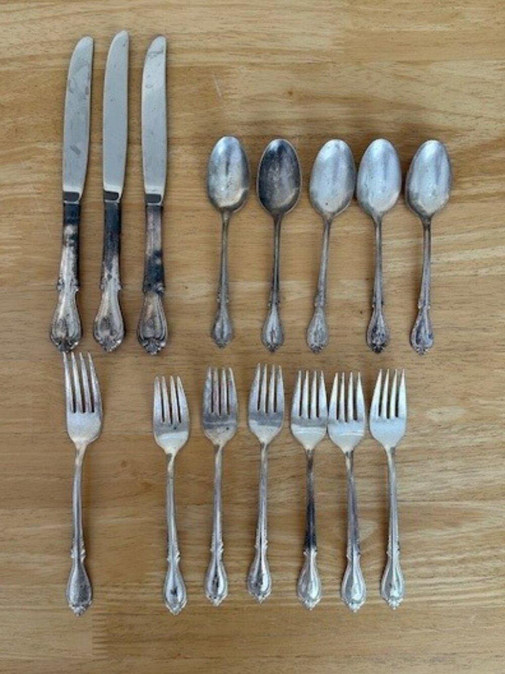 Vintage Wm Rogers & Mfg Co. Silverware Memory Pattern